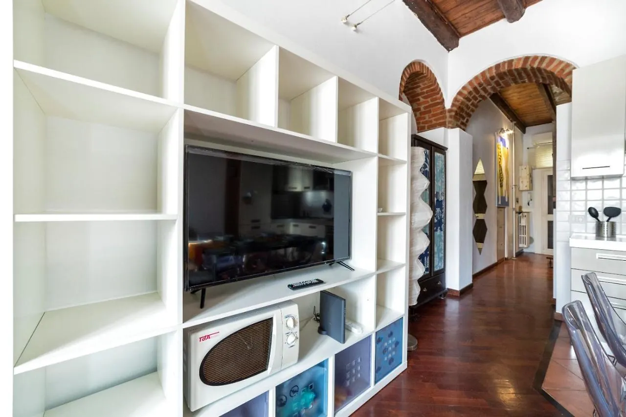 Porta Romana & Bocconi Cosy Apartment Milan Italy